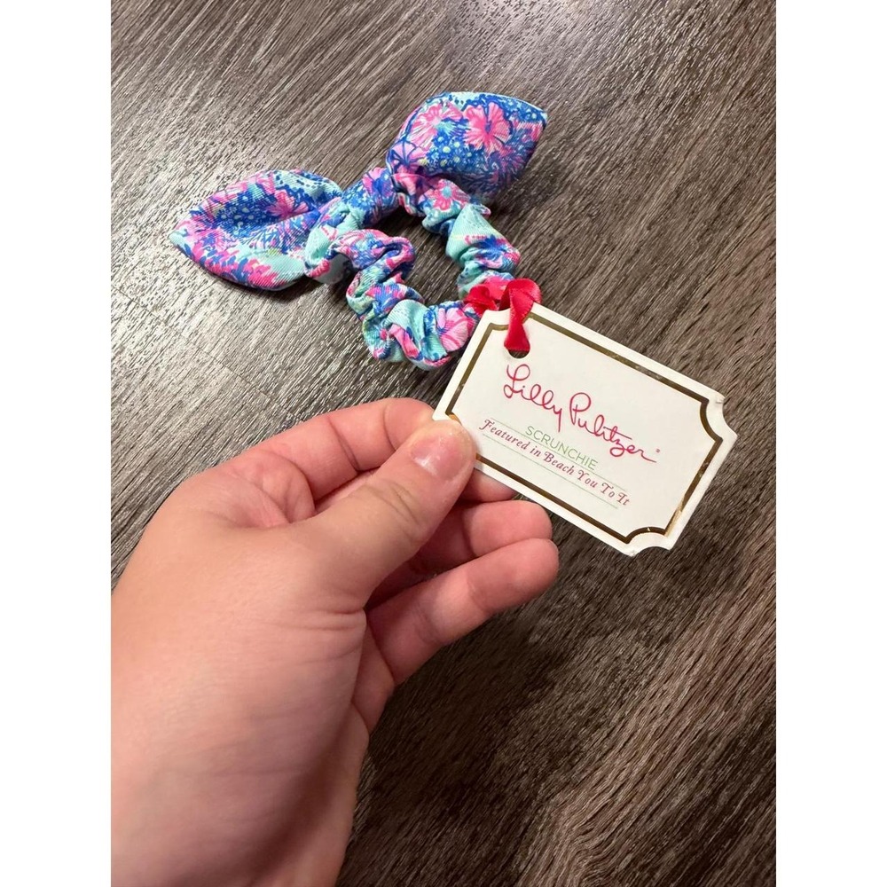 Lilly Pulitzer Beach You To It Bow Scrunchie Blue Pink Floral Hair Accessory NWT